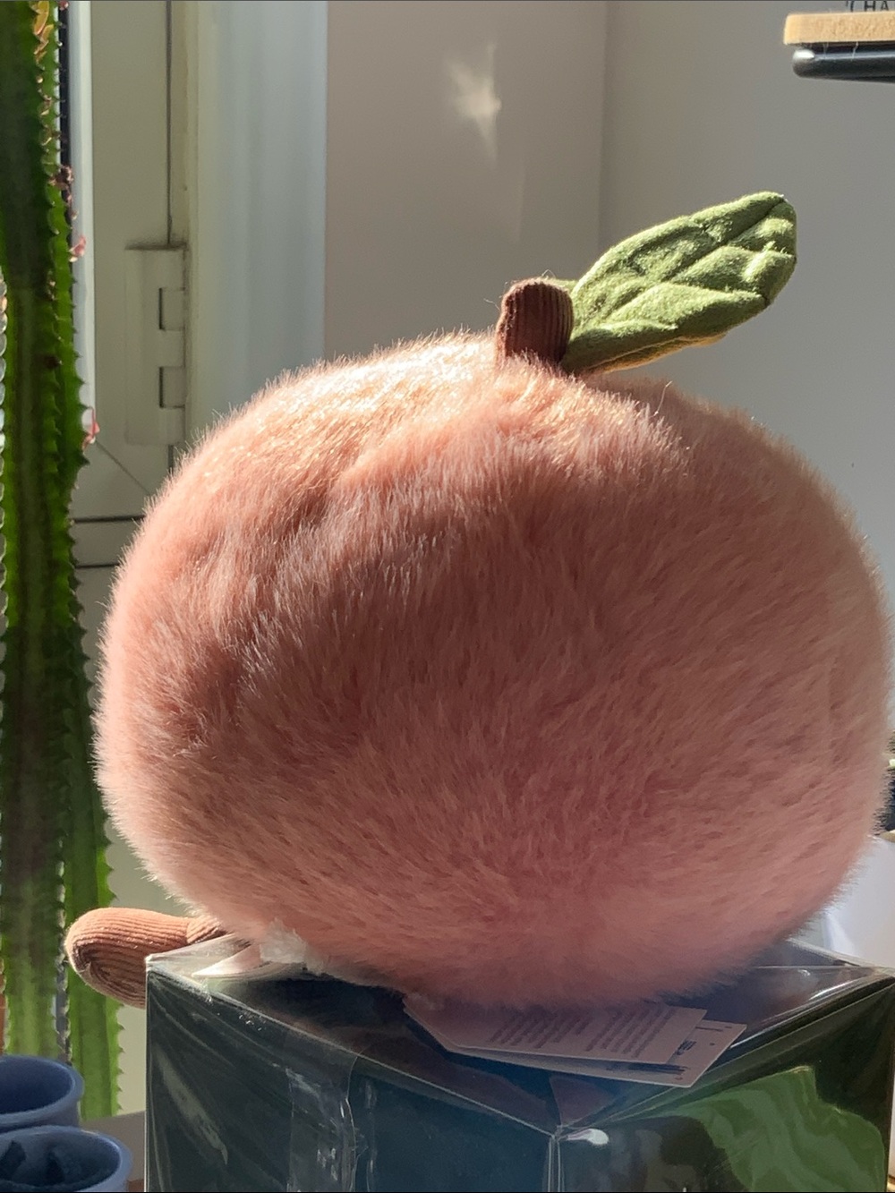 Jellycat Amuseables Peach JELLYCAT PEACH - Picture 5 of 5